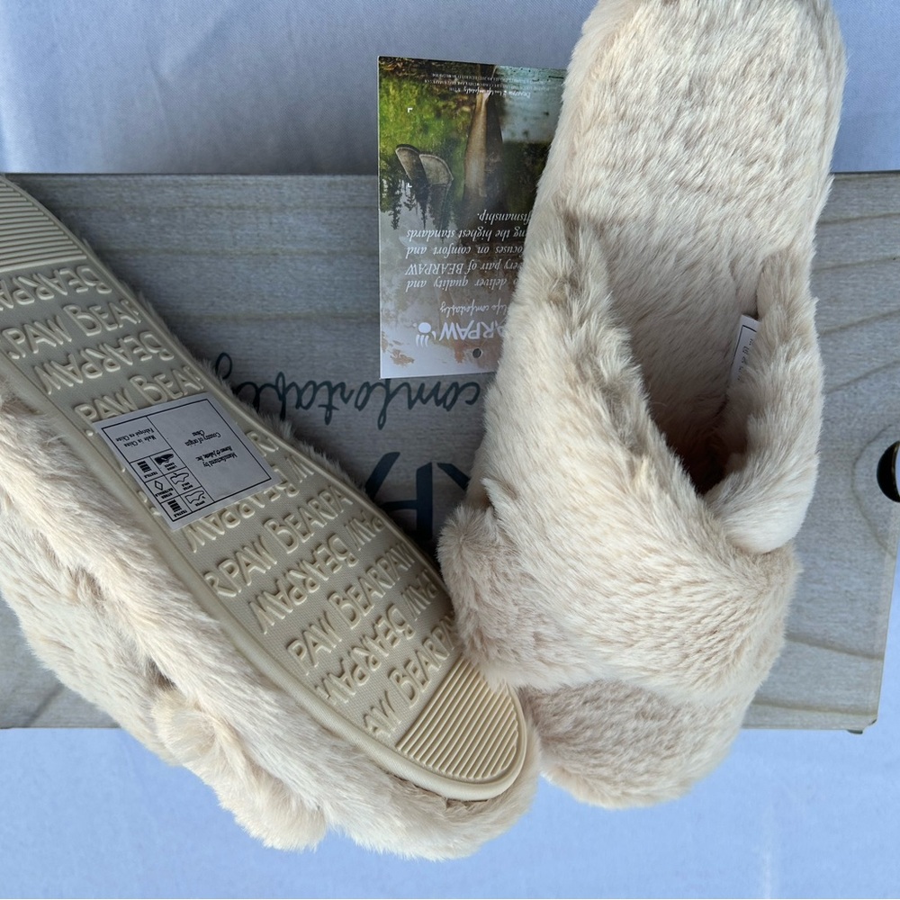 BearPaw Brielle Faux Fur Slippers Size Small (5/6)